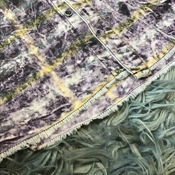 Art Class Grunge Plaid Button Down - Picture 3 of 7